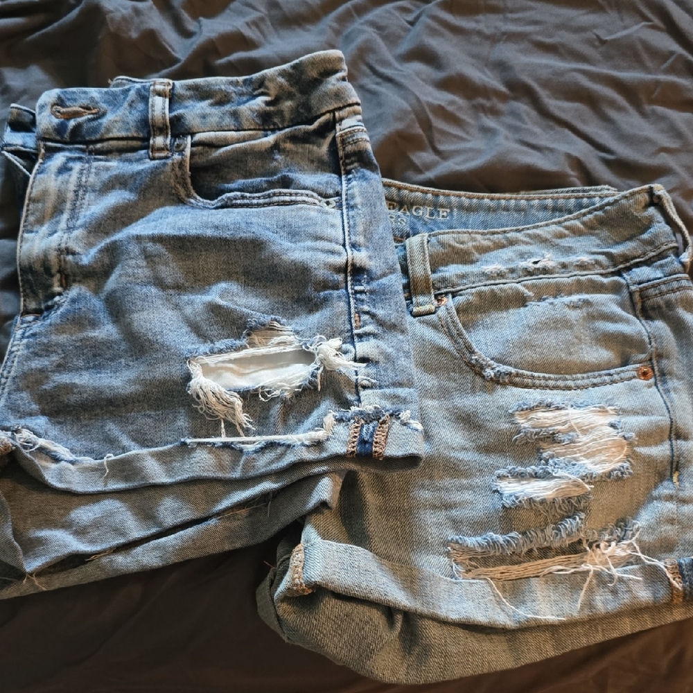 American Eagle Outfitters Light Blue Denim Jeans